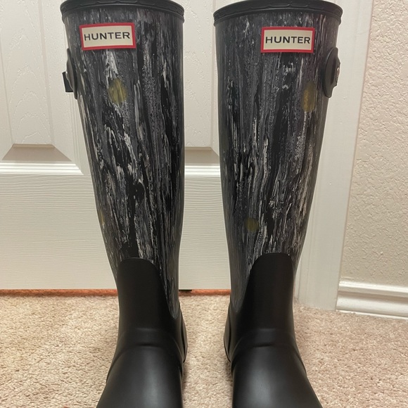 Hunter Boots - Picture 3 of 16